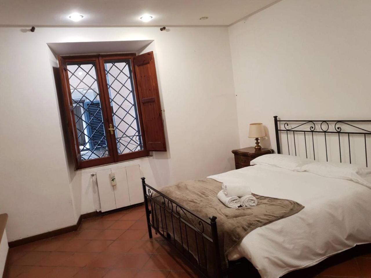 Big Apartment In Campo De Fiori Rom Exterior foto